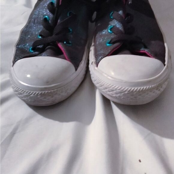 Converse ALL STAR GLITTER AND METALLIC COLOR HIGH TOP SIZE 5 SNEAKER pre own - Picture 1 of 12